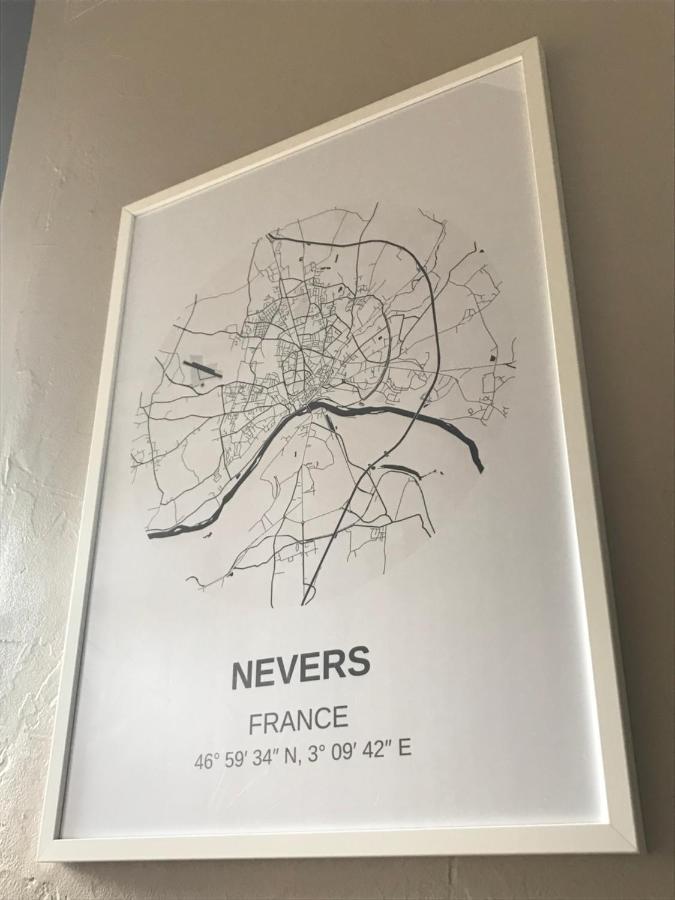 卡德兰夏维尔斯住宿加早餐旅馆 讷韦尔 外观 照片